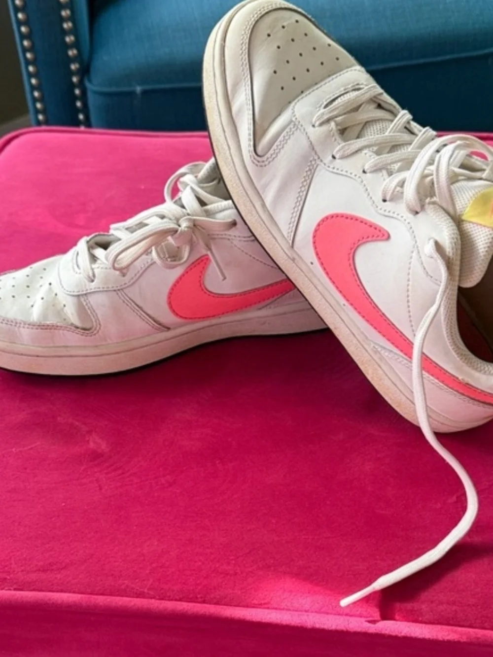 Nike Women's Pink and Black Low-Top Sneakers